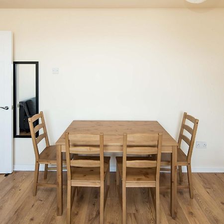 Ferienwohnung 2Bd London Flat - City Buzz & Parkside Serenity Exterior foto